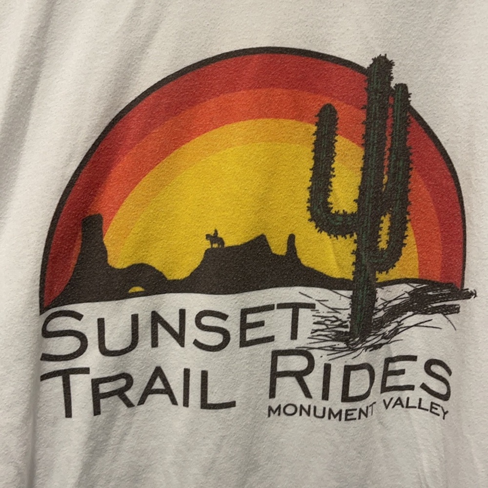 Graphic tee - Picture 2 of 3